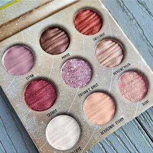 DITO COSMETICS SATURN SHADE 9 PAN EYESHADOW BUTTERY PALETTE like new